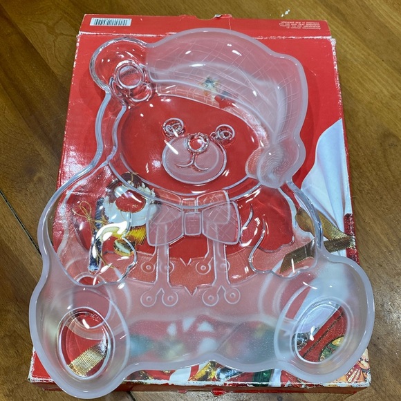 Mikasa, holiday bear platter. - Picture 2 of 10
